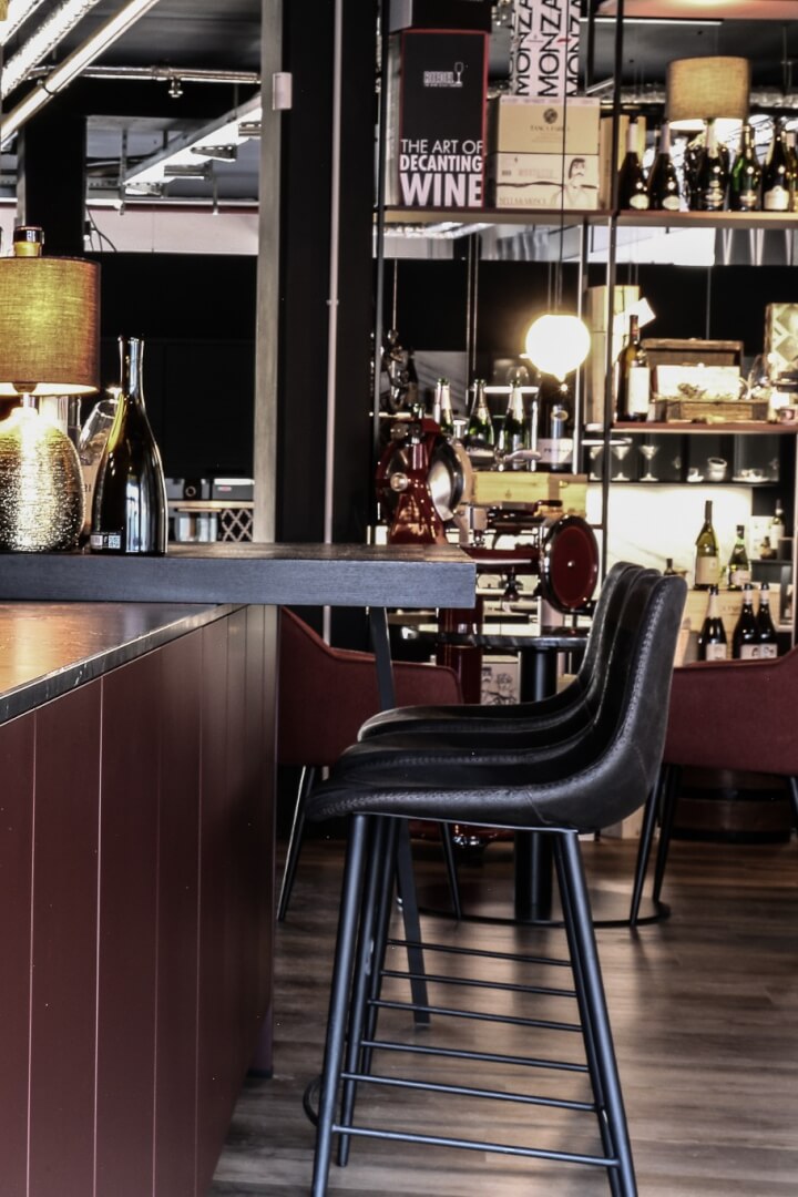 cuvini_weinbar_schwabach_bar